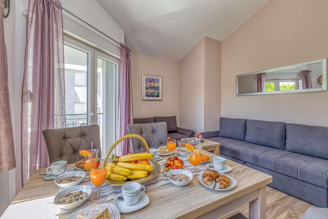 Villa Mihaela Trogir Exteriör bild