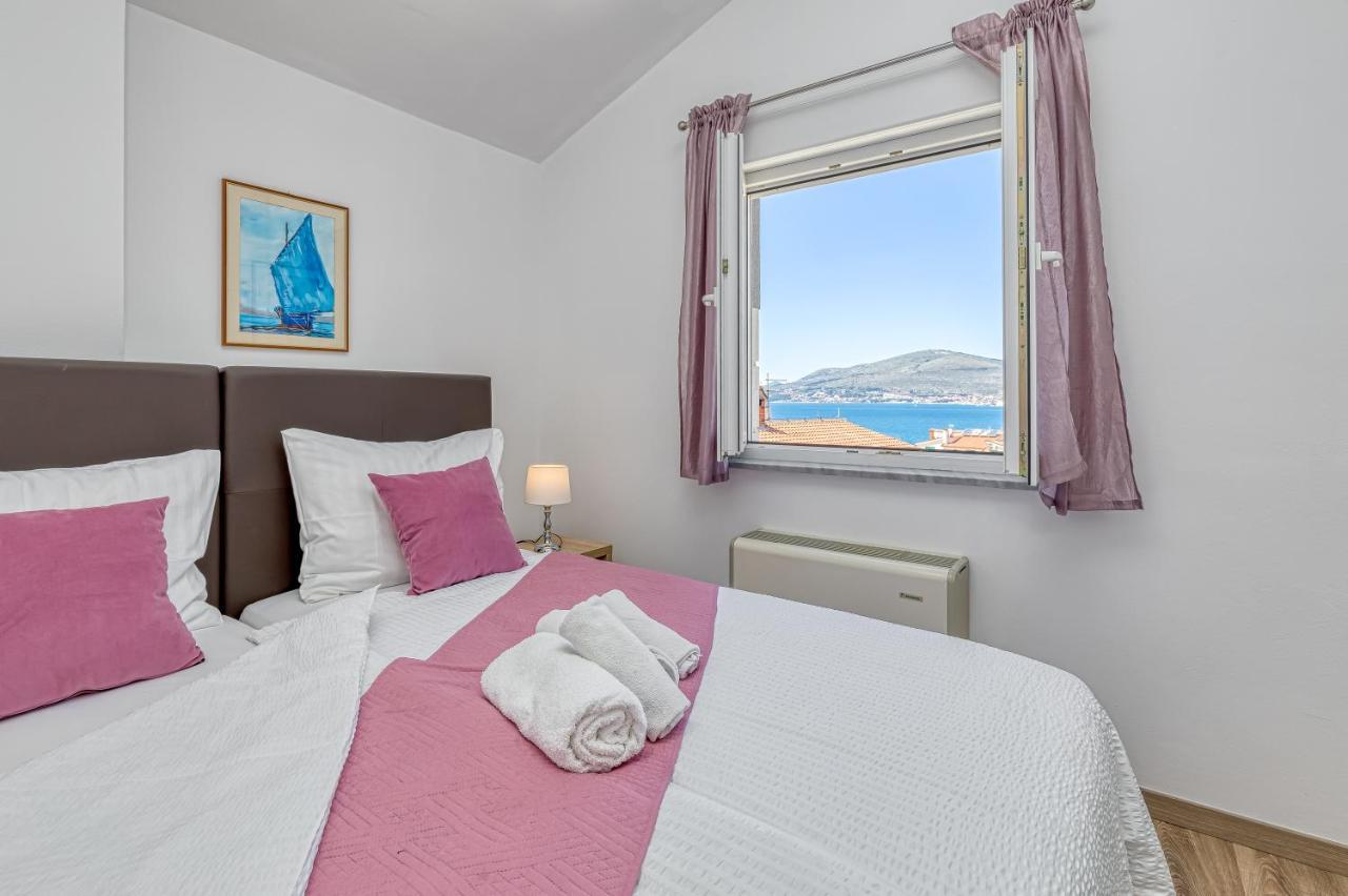 Villa Mihaela Trogir Exteriör bild