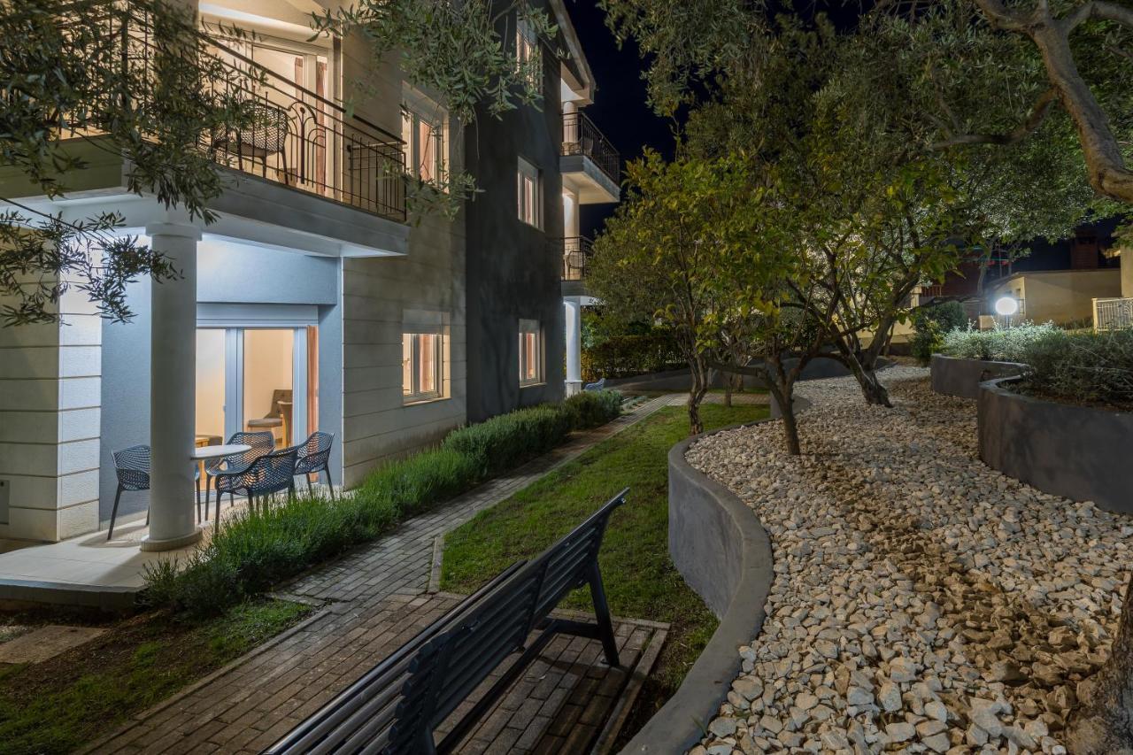 Villa Mihaela Trogir Exteriör bild