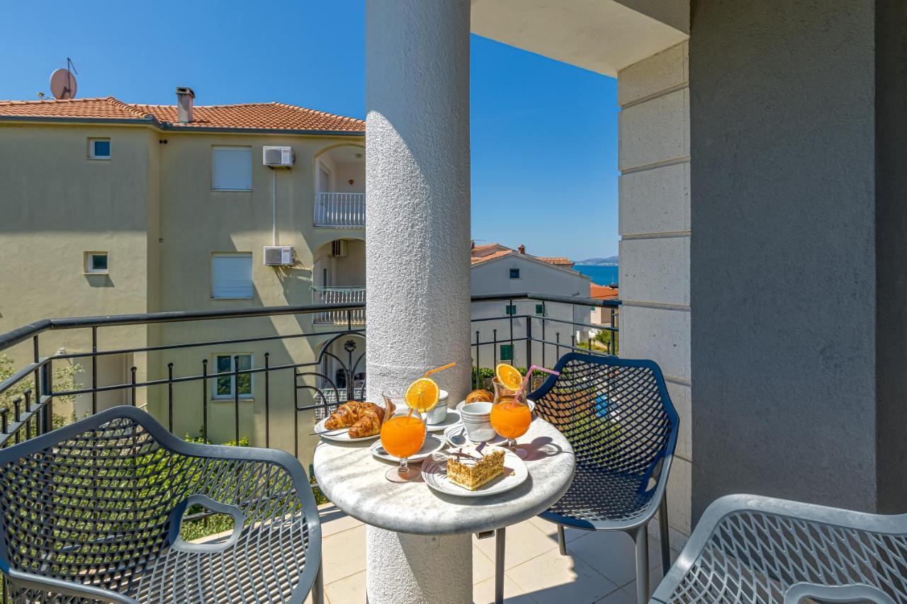 Villa Mihaela Trogir Exteriör bild