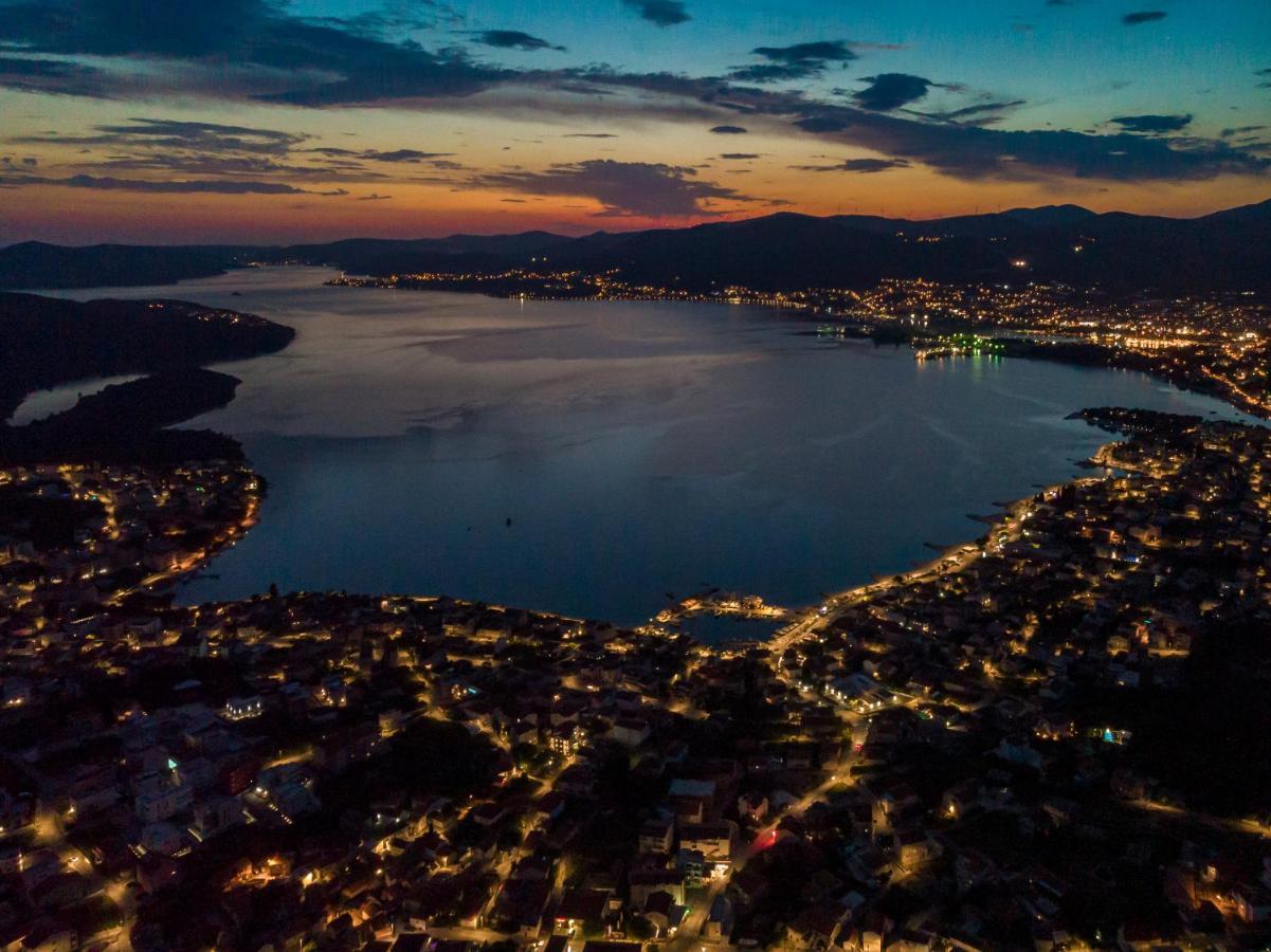 Villa Mihaela Trogir Exteriör bild