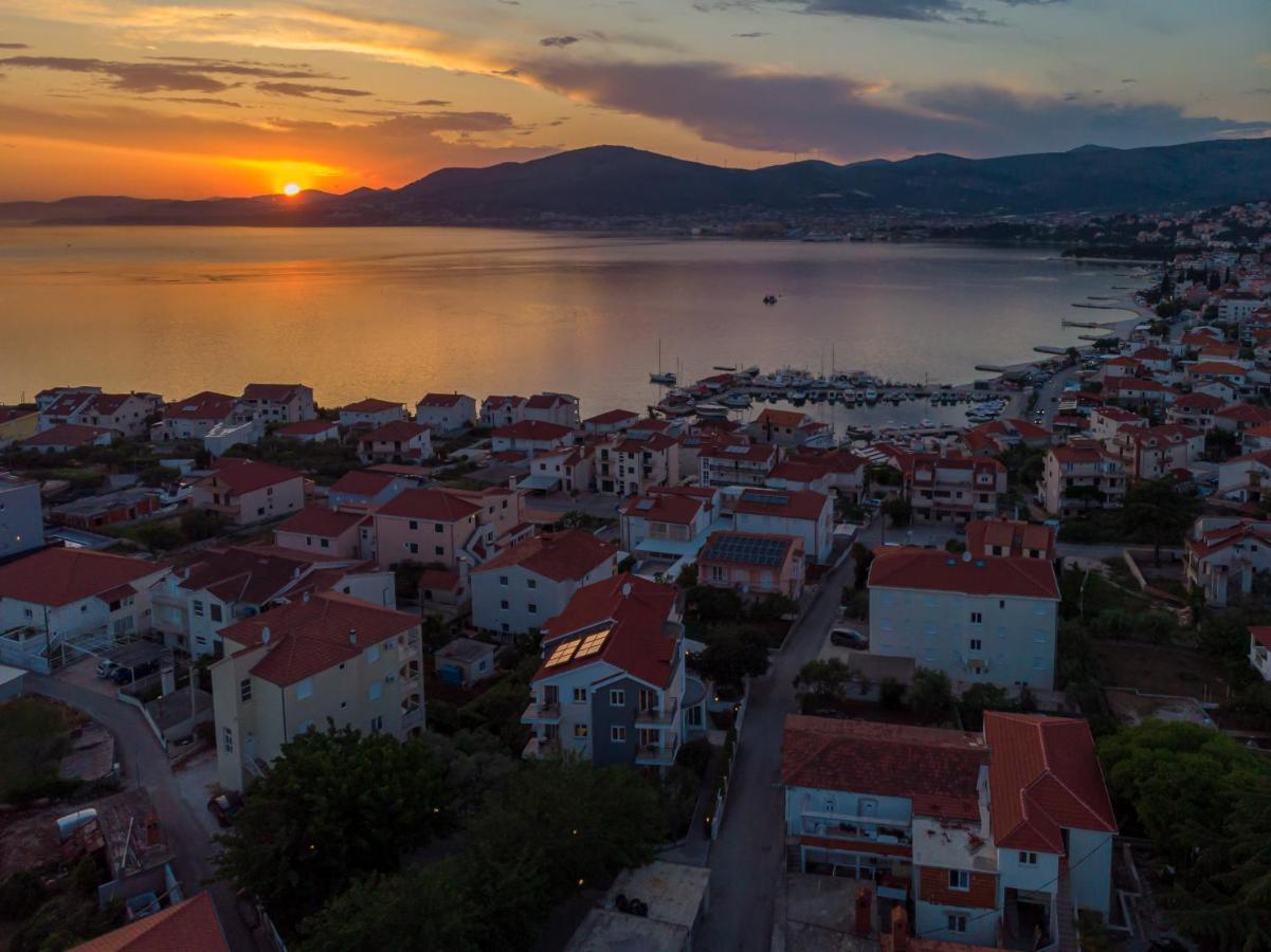 Villa Mihaela Trogir Exteriör bild